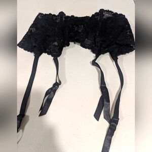 Vintage Black Floral Lace Garter Belt Lingerie Romantic Coquette Dark Victorian